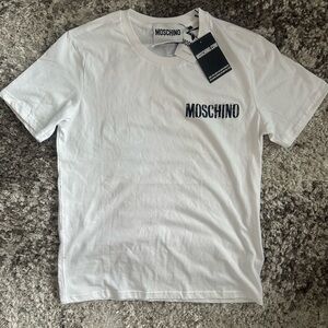 White Moschino men’s logo belt design t-shirt